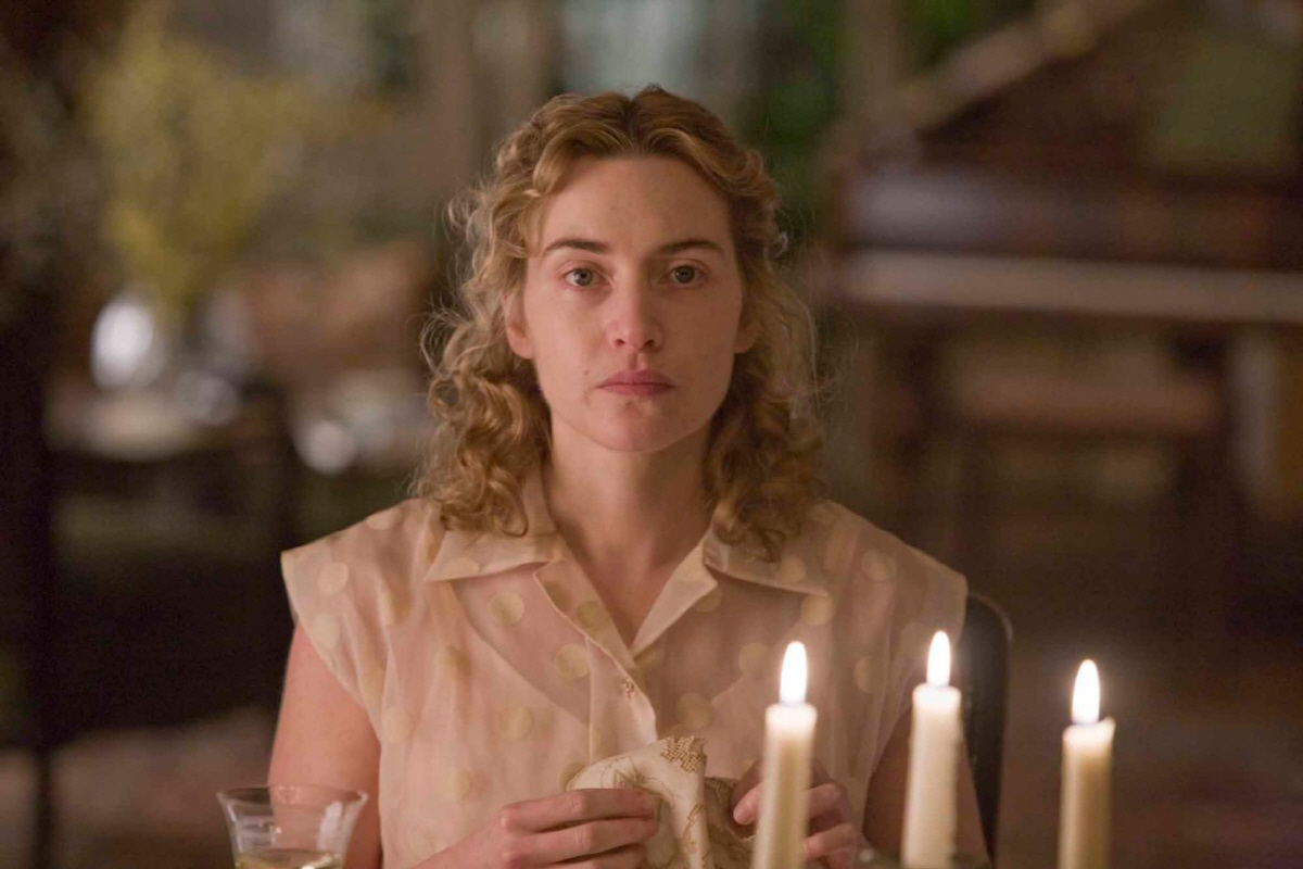 케이트 윈슬렛 “뚱뚱한 역만 하라고 막말..약물로 살 안 뺄것” 소신 발…