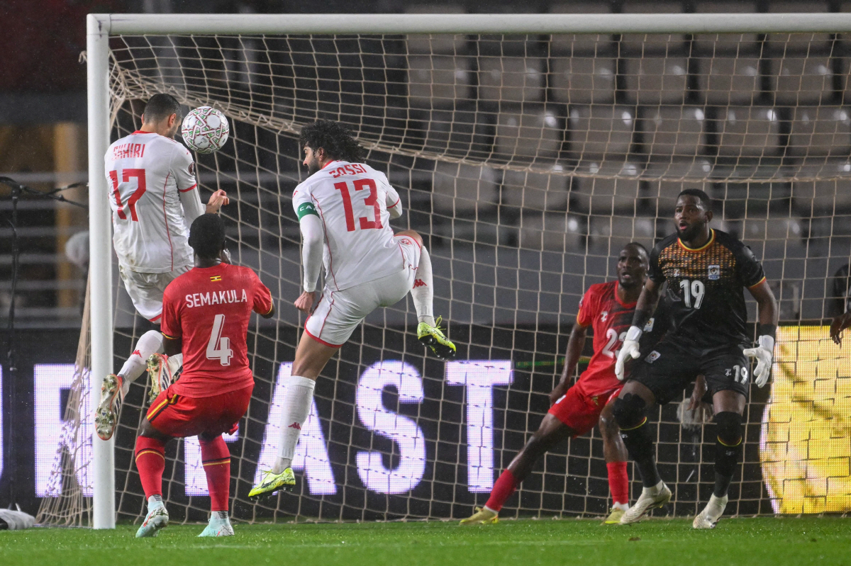 일본 큰일났네…북중미 맞상대 튀니지, 네이션스컵 첫날부터 '골폭죽'