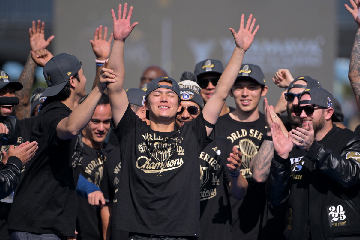 4758억이면 어때! 이런 투수 본적 있어? 모두를 놀래킨 파격…"역대 …