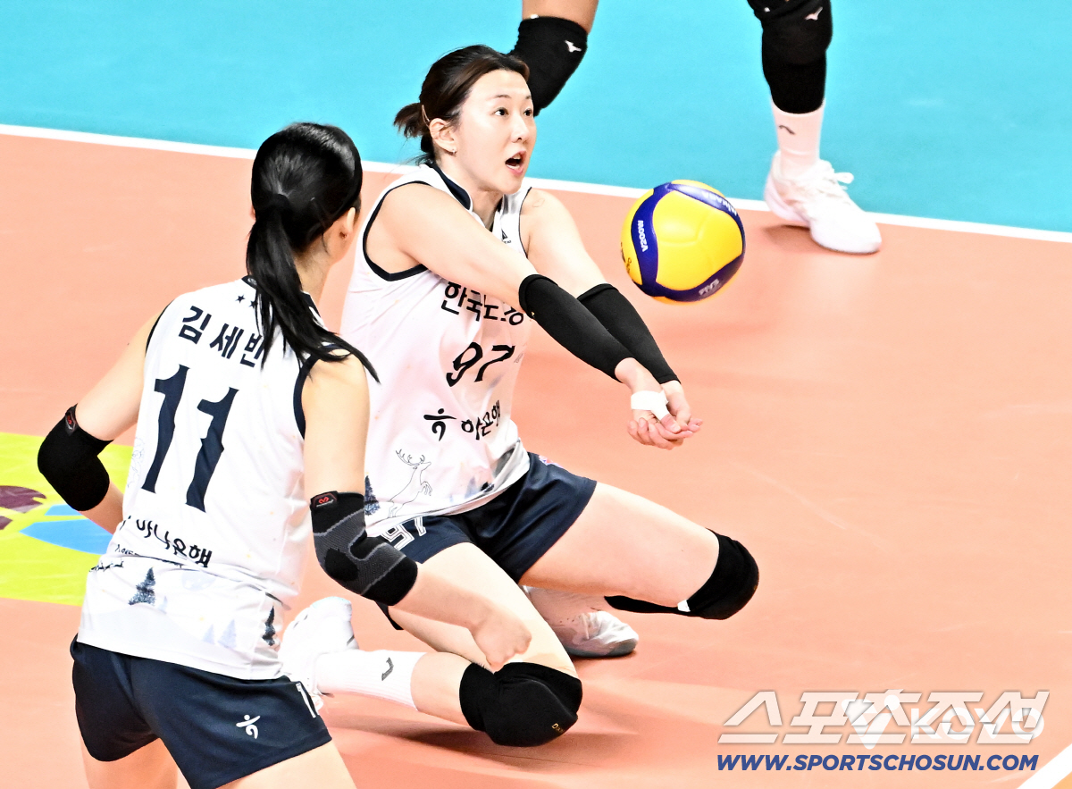 감기에 마스크 썼는데... 15점 5세트에 혼자 9점 폭발 에이스의 충격…