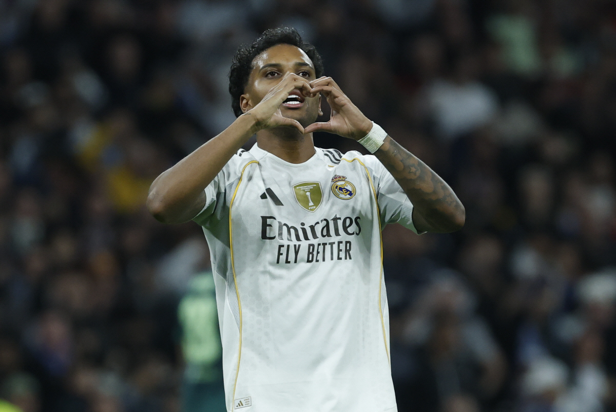 "손흥민급 여러 옵션 검토" 레알이 이적 차단! 곤혹스러운 토트넘→겨울 …