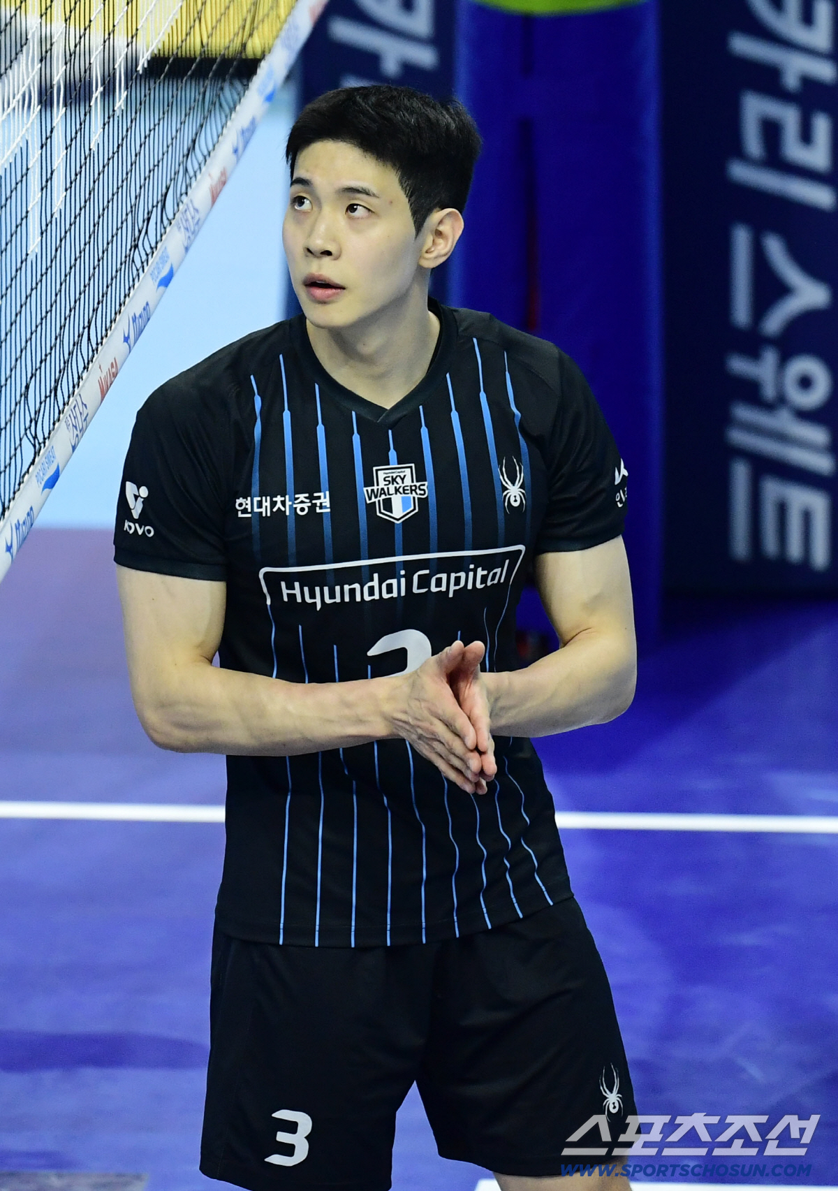 7주만의 코트 복귀 → 佛명장을 웃게 한다…현대캐피탈 '날개' 달았다 […