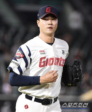 'ERA 7.67 → 1이닝 9실점' 봤는데 필승조? 