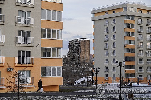 러, 점령지 '재산 강탈' 합법화…집 뺏기는 우크라인