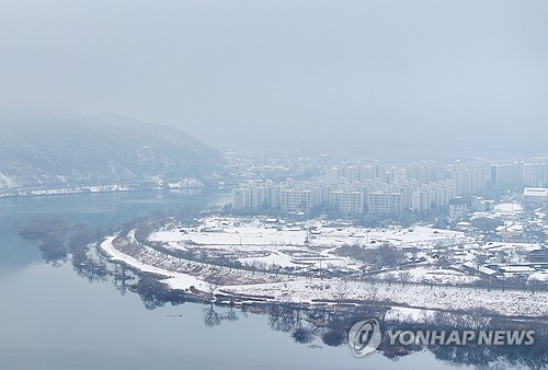 성탄절 강원 북부 동해안 눈 또는 비…"빙판길 안전 유의"