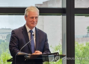 트럼프 1기 안보보좌관, SNS통해 韓국회의 쿠팡 압박 비판