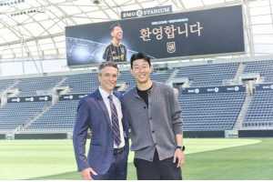 2025년 손흥민의 해였다! 'LAFC 공식 인정' 굵직한 순간 대거 포함…환상적인 프리킥 지역사회 영향력 인정