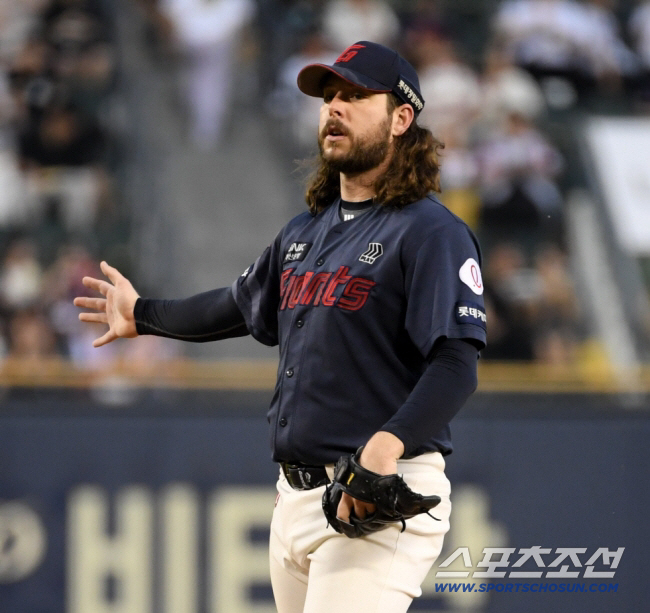 "롯데에 보류권 해지 요청" 사직 예수 KBO 복귀하나 했더니, 뜬금포 …