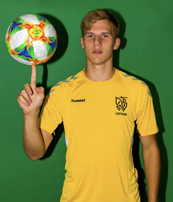 [단독]"무고사 아성 넘본다" 리투아니아 196cm 골잡이 기티스, 코스…