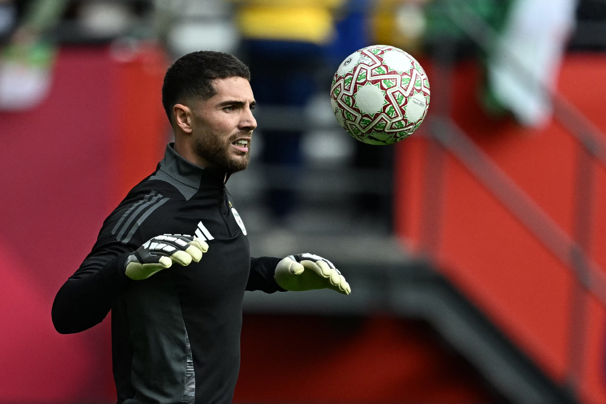 알제리 GK 루카 지단, 아버지 지네딘 지단이 지켜보는 가운데 '선방쇼'…