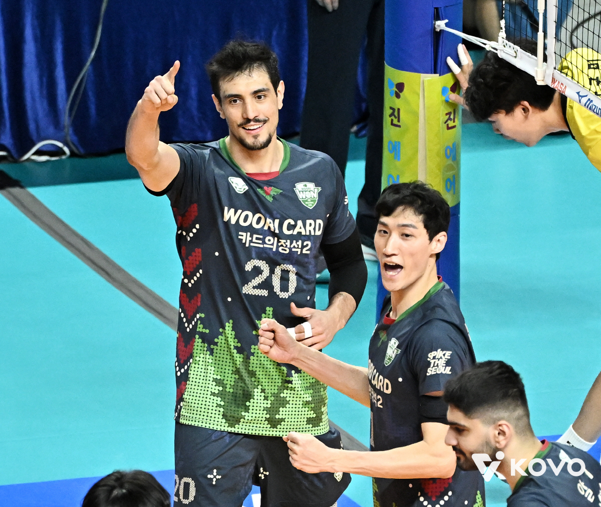 외인 활력 되찾아라! 속타는 6위 우리카드, 연말 특별선물이 돌파구 될까…