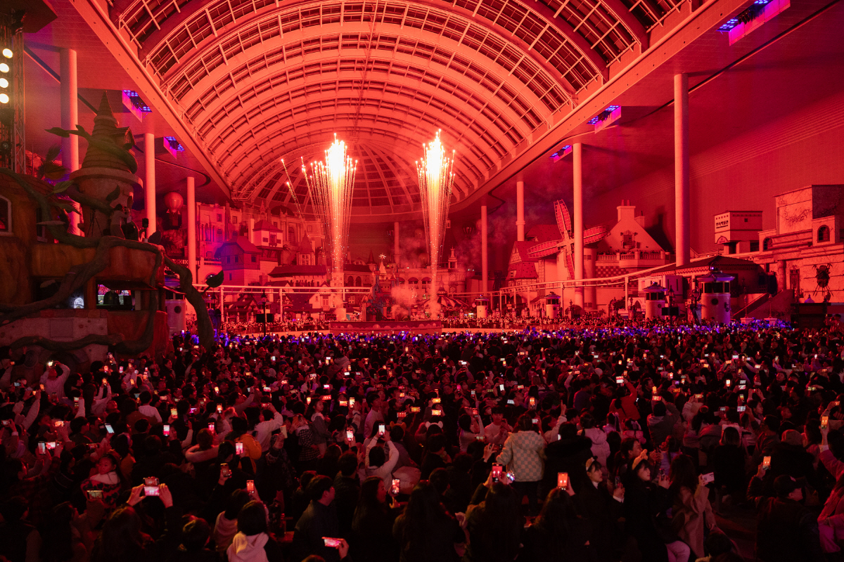 "연말, 연초는 여기에서" 롯데월드, 카운트다운·초대형 경품행사 진행