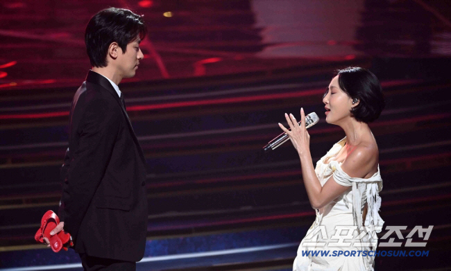 진정한 '청룡 로맨스 남주' 등극..박정민, 라이징 배우 브랜드 평판 1…