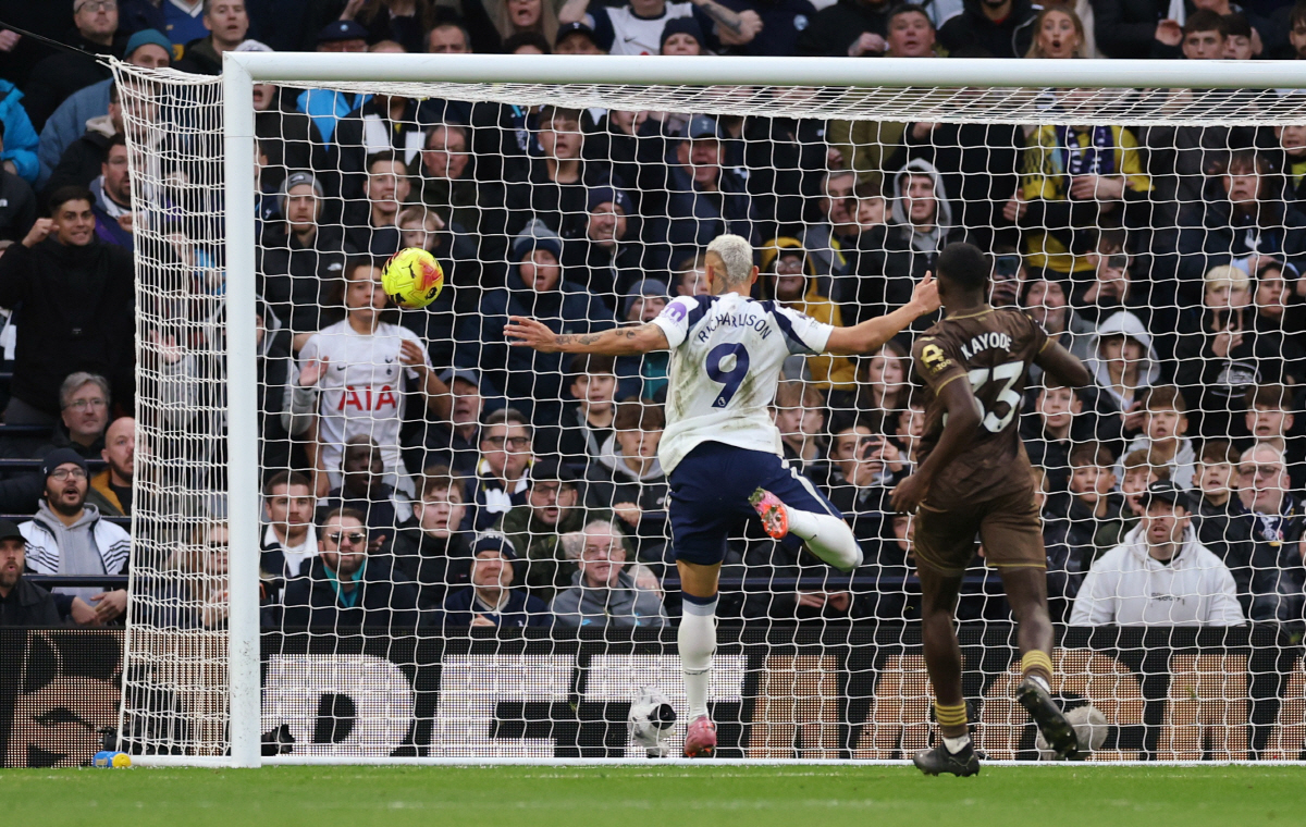 "쏘니, 나랑 한 판 붙어?"→"아직 토트넘 못 떠나" HERE WE G…