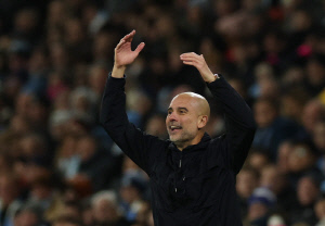 '형님, 잘 있어요' 엘링 홀란, 노르웨이 절친 잃게되나…맨시티 보브, 세메뇨 영입되면 홀란과 이별한다