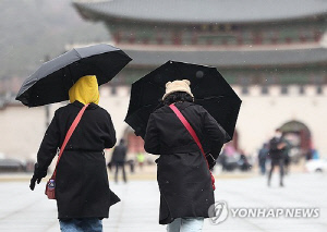 [내일날씨] 한파 누그러져 낮 최고 12도…중부 눈비