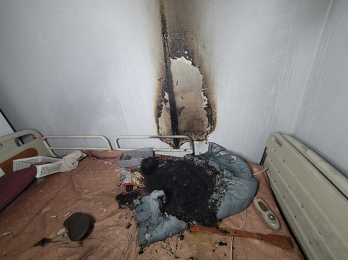 통영 아파트 4층서 불…70대 1명 심정지