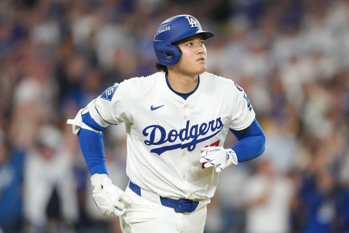 겨우 8년 뛴 오타니. 벌써 역대 최고 선수 17위라니... 베이브 루스 넘을까 "역대 최고 선수로 향하고 있다."