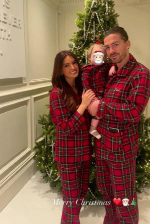 충격 단독! 딸 있는 EPL 스타, '스트립 클럽'서 난장판 크리스마스 파티…