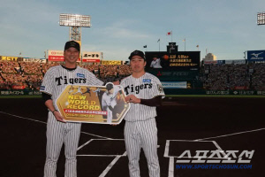 월급 92만원 받던 독립리그 선수가…오타니와 나란히 WBC 대표팀 깜짝 발탁, 50경기 연속 무실점 신기록 이시이 