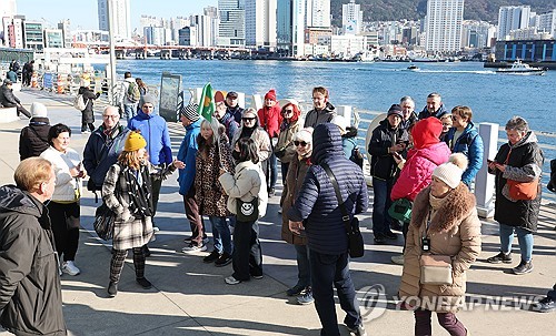 [부산 외국인 관광객 300만 시대] ① 관광지마다 외국인 북적