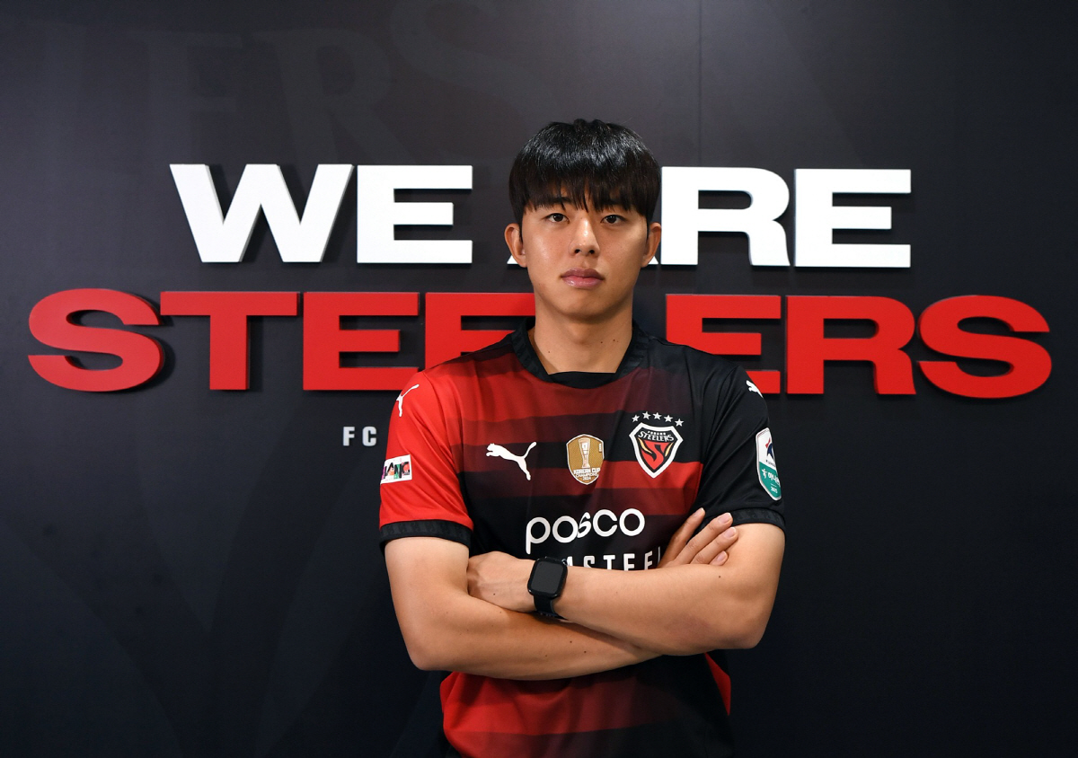 [오피셜]"2부에서 잘하면 포항 간다" 유럽파 출신 멀티플레이어 김승호,…