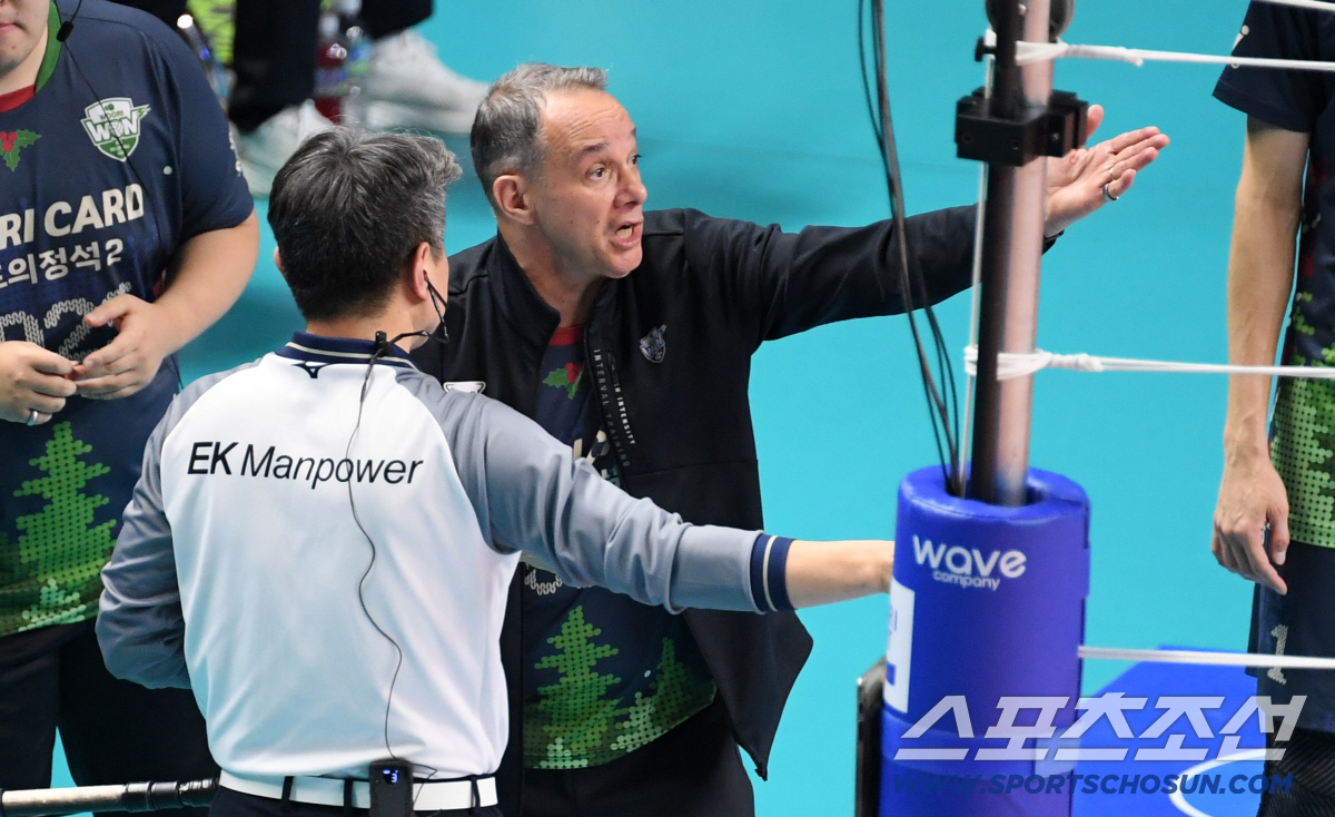 "멘털 문제? 프로하면 안되는 선수" 불호령…'4연패 → 전반기 마감' …