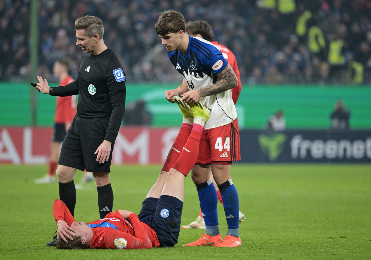 "'인성甲' 손흥민에 배웠나" 양민혁 옆 18살 토트넘 미래, 상대 선수…