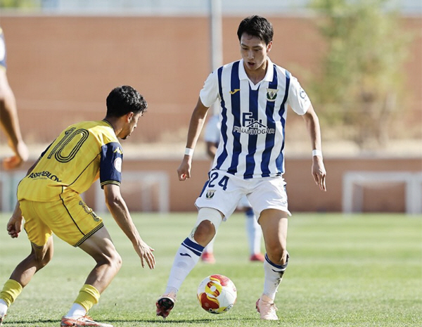 "FIFA 징계로 공식전 못 뛰어" '日 최초 레알 마드리드 선수'가 이…