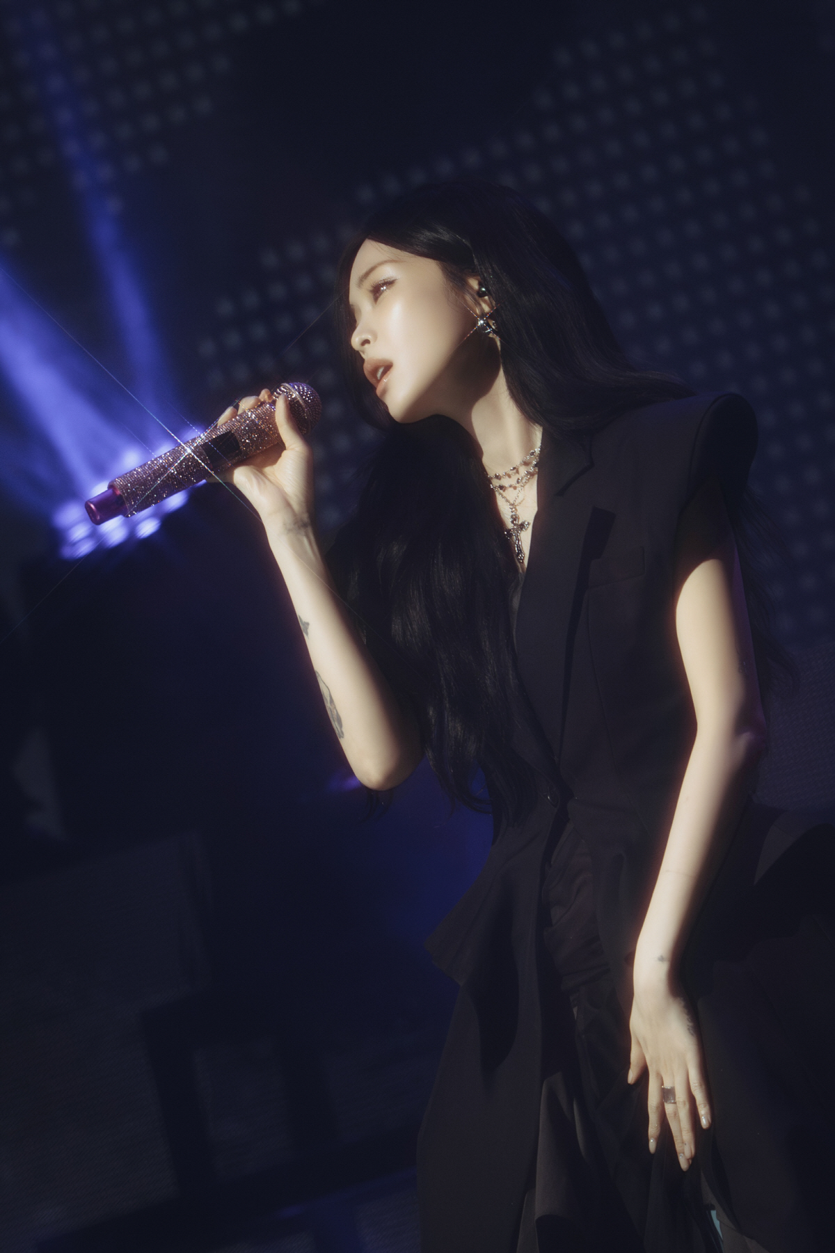 헤이즈, 2년 만의 연말 콘서트 성료…관객들 귀호강 제대로