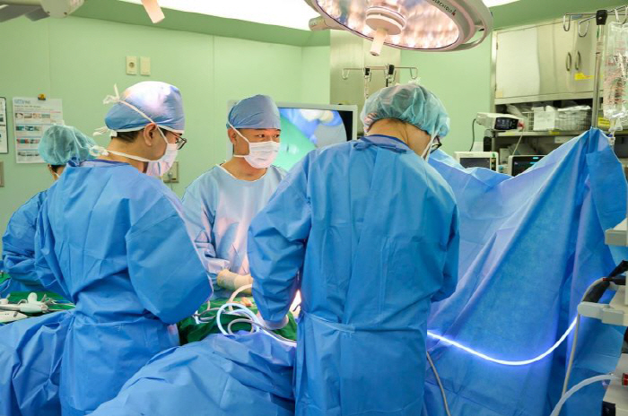 위암 생존율 78.4%…차세대 위암 수술, 작게 절제하고 기능은 최대한 보존