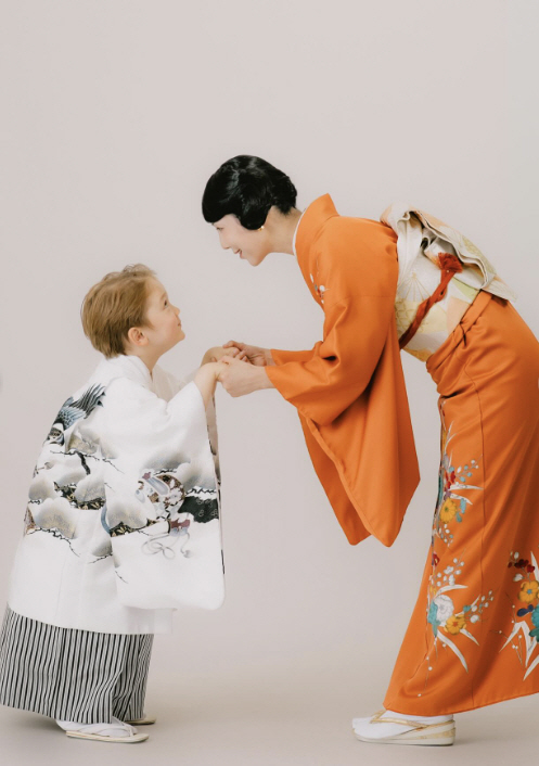 사유리, 아들과 '기모노 가족사진'..."아빠 없어 불쌍하다" 무례한 말…