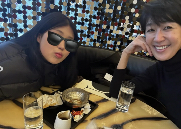 홍진경, 이혼 후 유학 보낸 딸과 단둘이 생일 데이트..'럭셔리' 엄마 모드