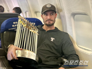 2023년 10승에 WS 4차전 승리투수였는데... 겨우 34세에 은퇴 발표라니