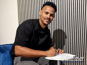 기억하는가 8월초까진 우승도 바라보던 3위였다. 외국인 선발 아시아쿼터 3인 선발 성공이면...