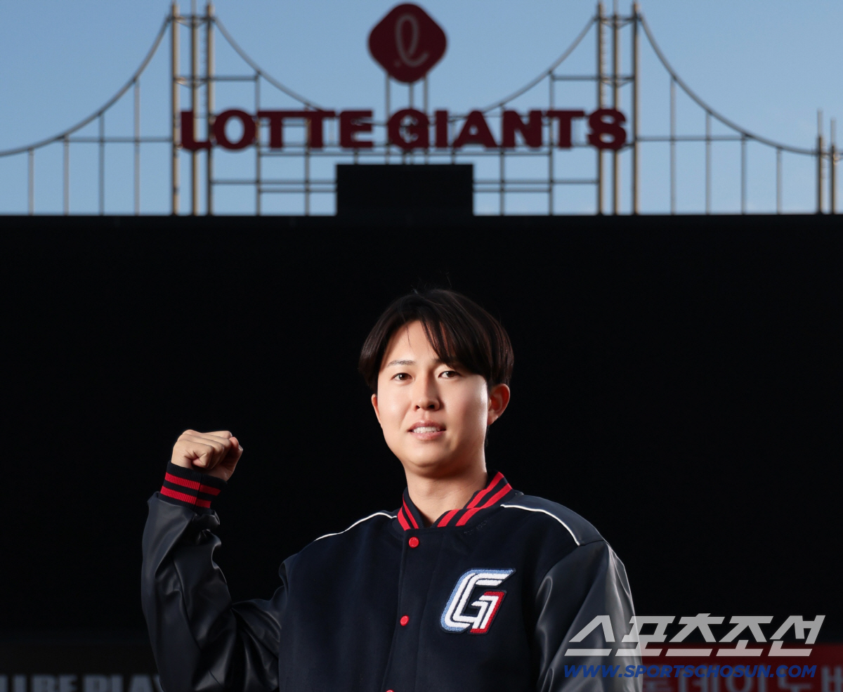 기억하는가 8월초까진 우승도 바라보던 3위였다. 외국인 선발+아시아쿼터 …