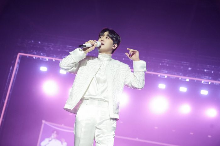 이찬원, 고향 대구서 단독 콘서트 '찬가' 성료…"204분 뜨거운 열기"