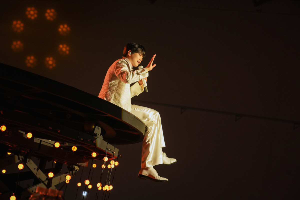 이찬원, 고향 대구서 단독 콘서트 '찬가' 성료…"204분 뜨거운 열기"