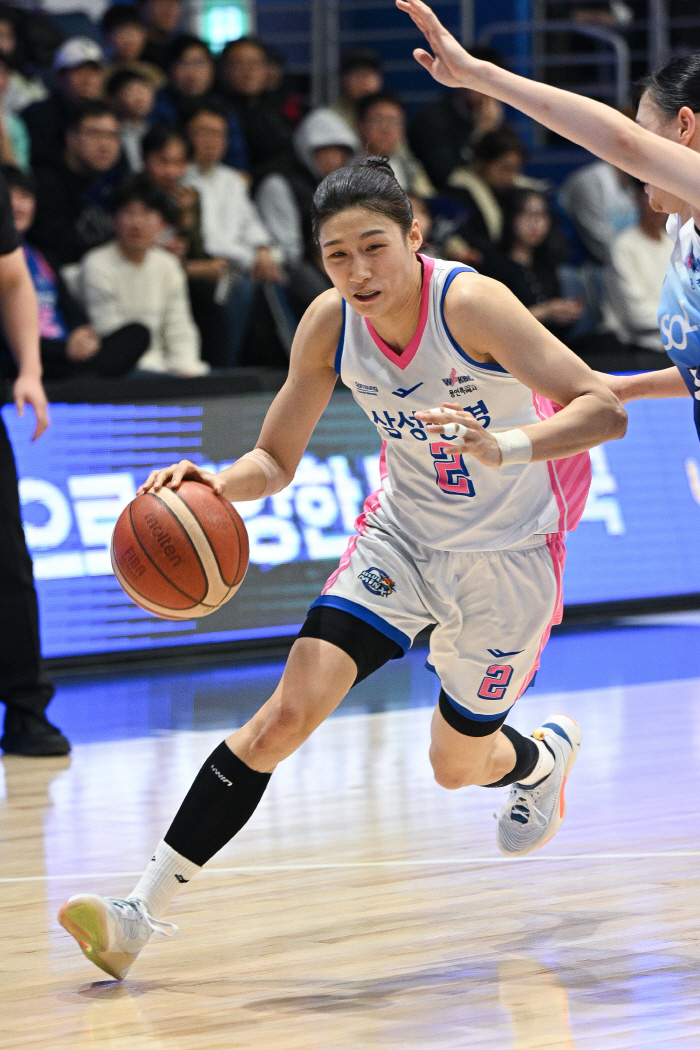'이해란+윤예빈 30득점 합작!' 용인 삼성생명, '6연패 눈물' 인천 신한은행 75-70 제압
