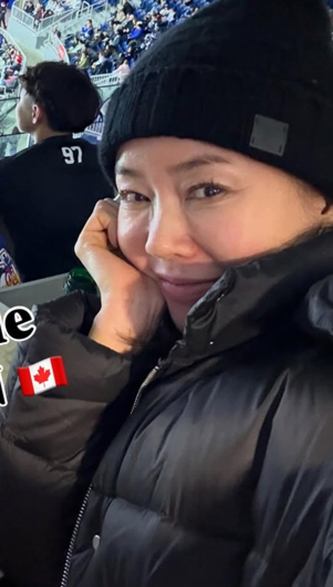 '49세' 안선영, 쌍꺼풀 수술 후 '확 달라진 눈매'..캐나다서 더 예…