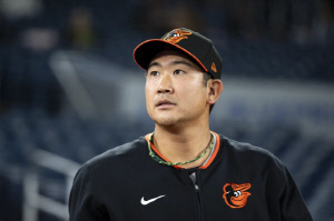 와 10승 투수 버린다고? 왜?…