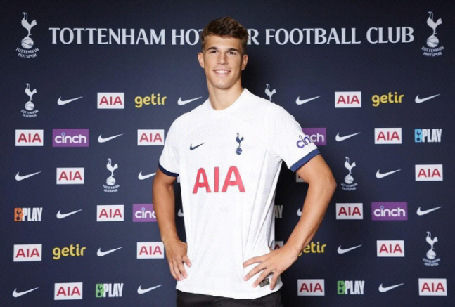손흥민도 못했던 토트넘→바르셀로나, 19살 월클 초특급 유망주 해낼까..…