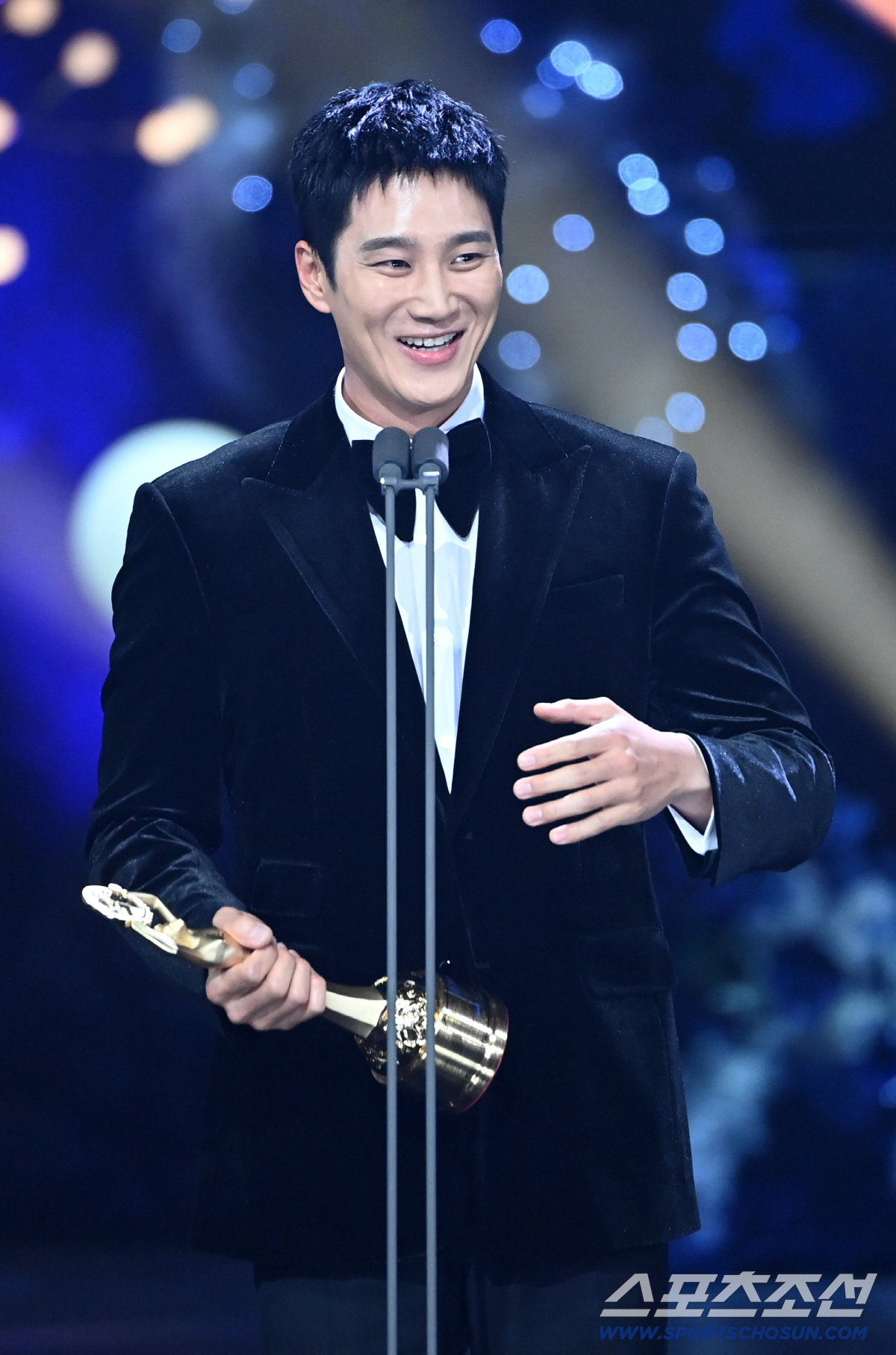 [단독] "박정민 돌잔치 참석할 생각은 없었는데"…안보현, 복싱 유망주→…