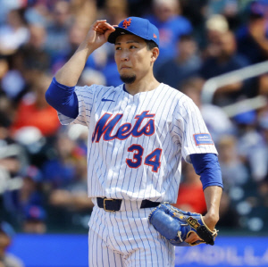 '1082억 투자→ERA 6.18' 결국 트레이드 카드 전락? 이마이 노리는 메츠 '막장 플랜' 공개