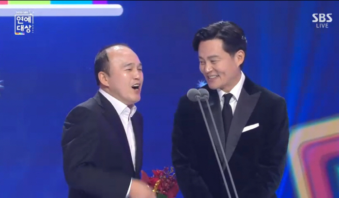 최우수상 이서진, 'SBS 연예대상' 저격 "너무 길고 지루해 욕 나와"