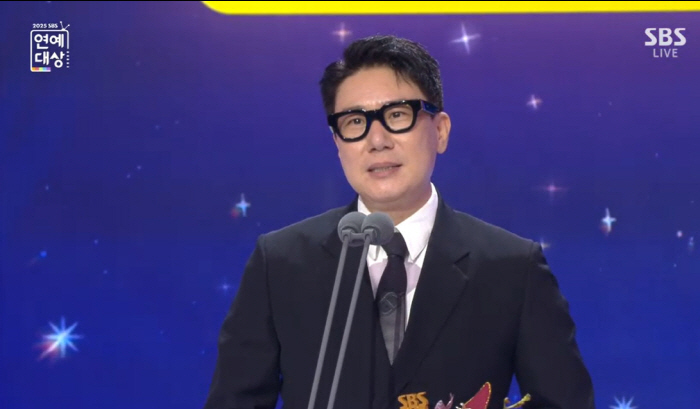 '대상 불발' 지석진, 모친상 아픔에도 예능 투혼…가발 쓰고 환하게 웃었…