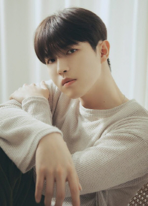 워너원 김재환, 오늘(31일) 전역 “다시 최선 다할 것”