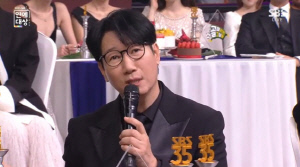 [SC이슈] “가발 씌운 지석진 왜 무관?” SBS 이상민 대상에 여론 싸늘…홀대 논란 재점화