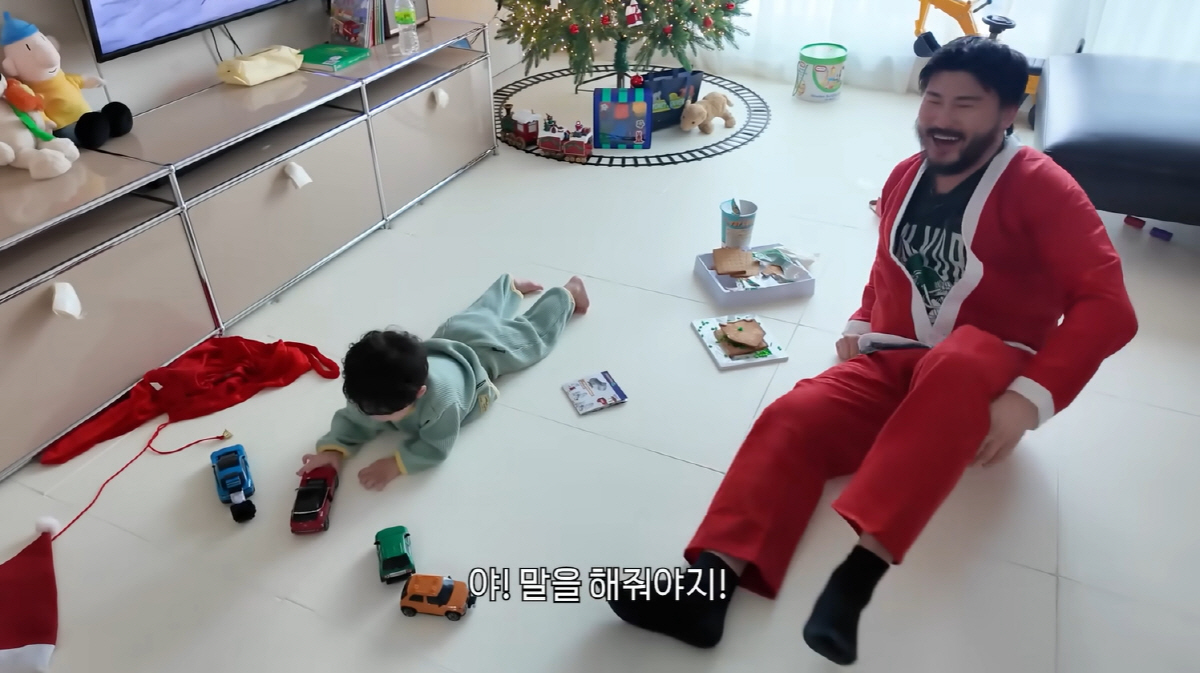 카더가든, 女 제작진 앞 팬티바람 노출 사고..."바지 벗겨져" ('말랑…