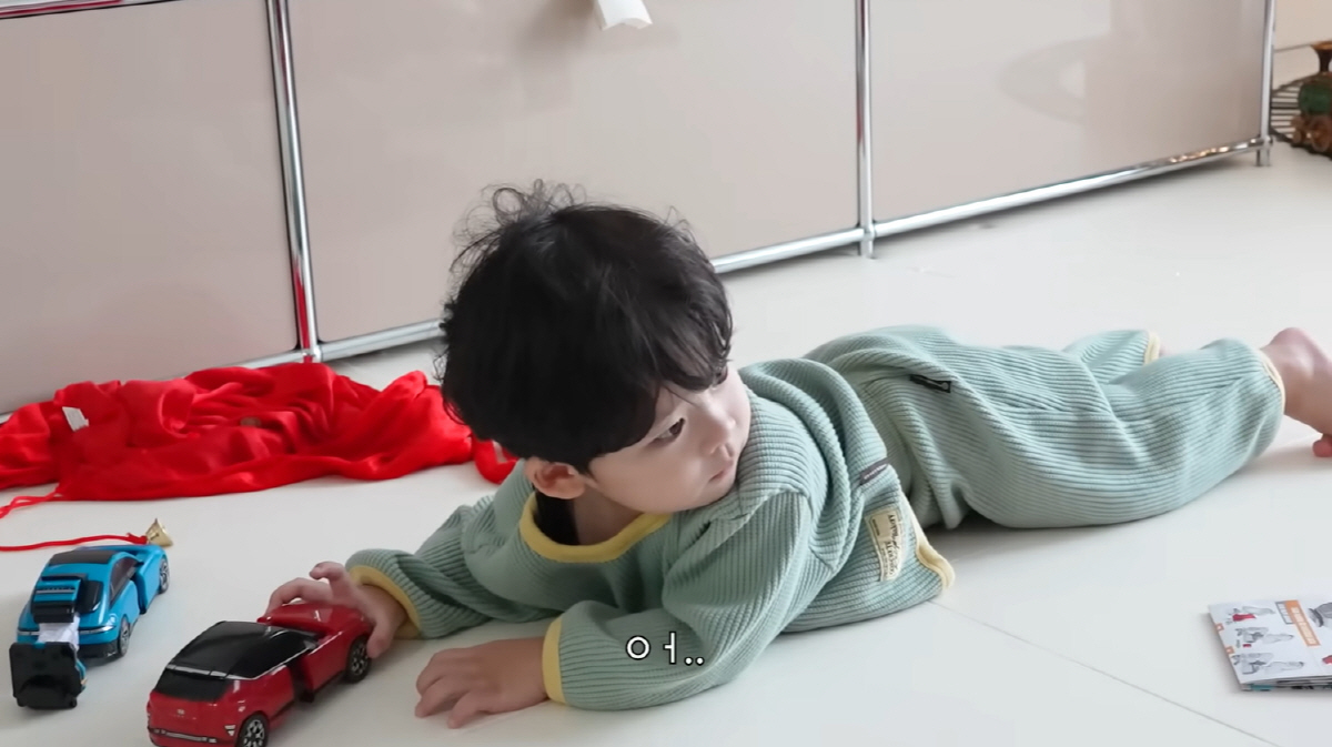 카더가든, 女 제작진 앞 팬티바람 노출 사고..."바지 벗겨져" ('말랑…